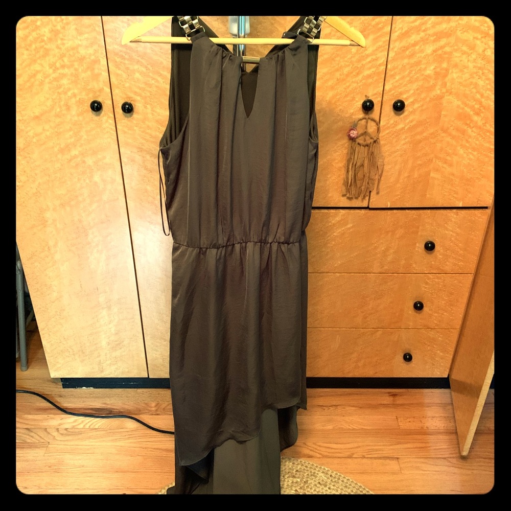 🌿 Asymmetrical Dress with Gold buckles